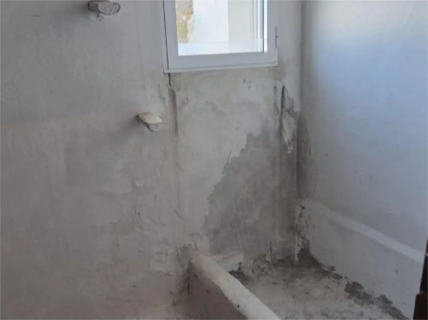 Casa adosada en venda a Calle de Andalucía, 13, Dehesas Viejas Bany de Casa adosada en venda en Dehesas Viejas