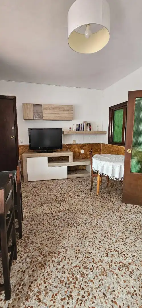 Sala de estar de Dúplex en venta en Almadén con Amueblado