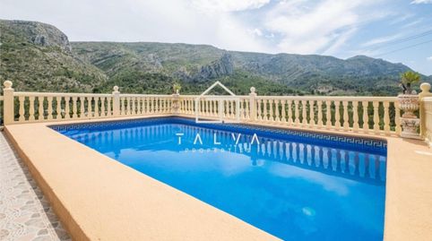 Casa o chalet en venta en Carrer Catalunya, 2, Pedreguer, Alicante - imagen 2 Foto 2 de Casa o chalet en venta en Carrer Catalunya, 2, Pedreguer, Alicante
