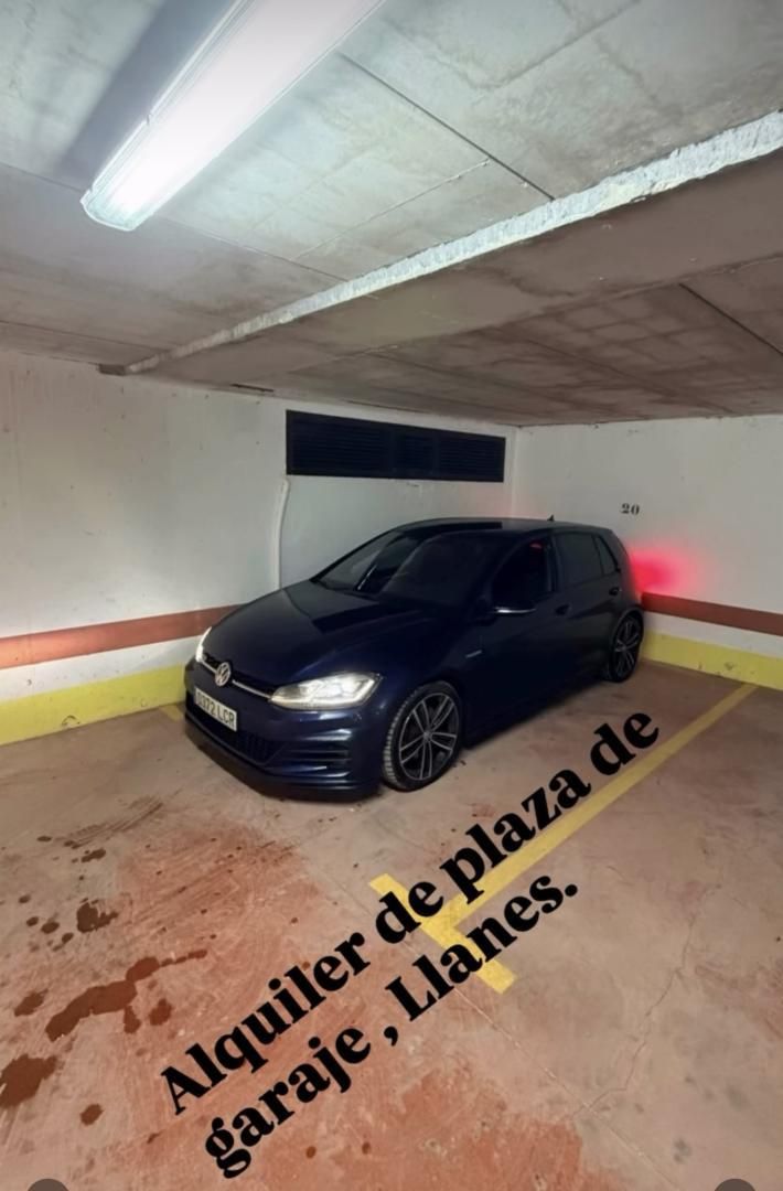 Parking of Garage to rent in Llanes