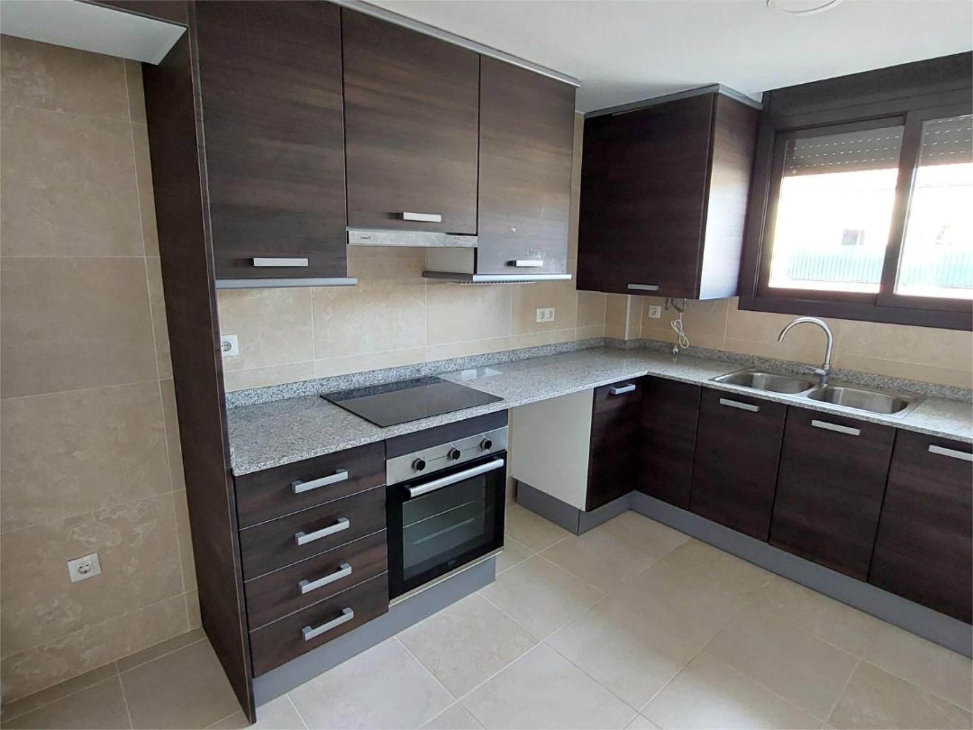 Kitchen of Flat to rent in Sant Martí de Tous  with Air Conditioner, Heating and Community parking