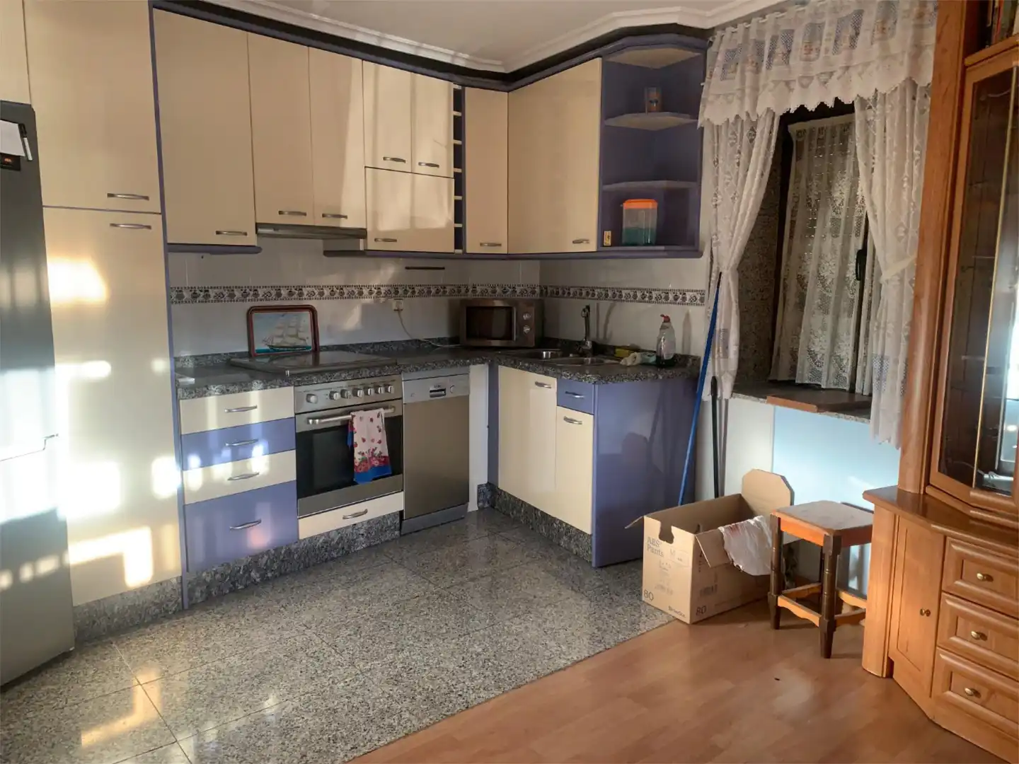 Piso en venta en Calle la Puentecilla, 1, Guardo Cocina de Piso en venta en Guardo con Calefacción, Parquet y Trastero