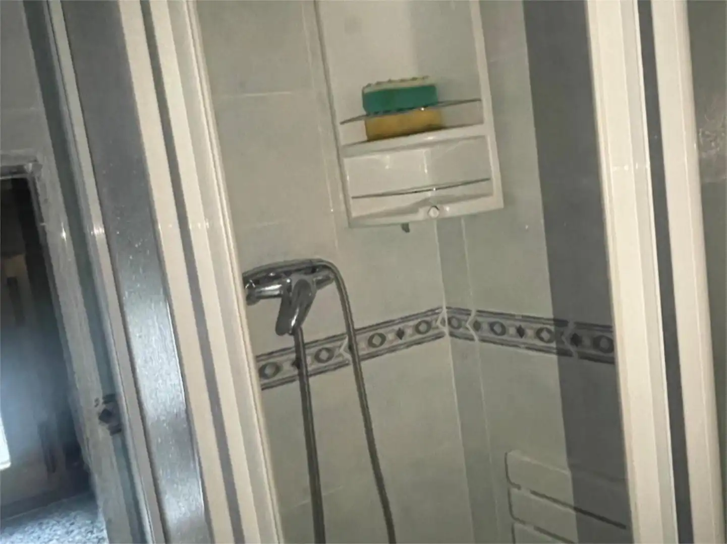 Piso en venta en Calle la Puentecilla, 1, Guardo Baño de Piso en venta en Guardo con Calefacción, Parquet y Trastero