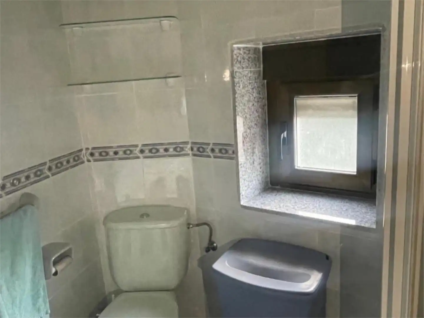 Piso en venta en Calle la Puentecilla, 1, Guardo Baño de Piso en venta en Guardo con Calefacción, Parquet y Trastero