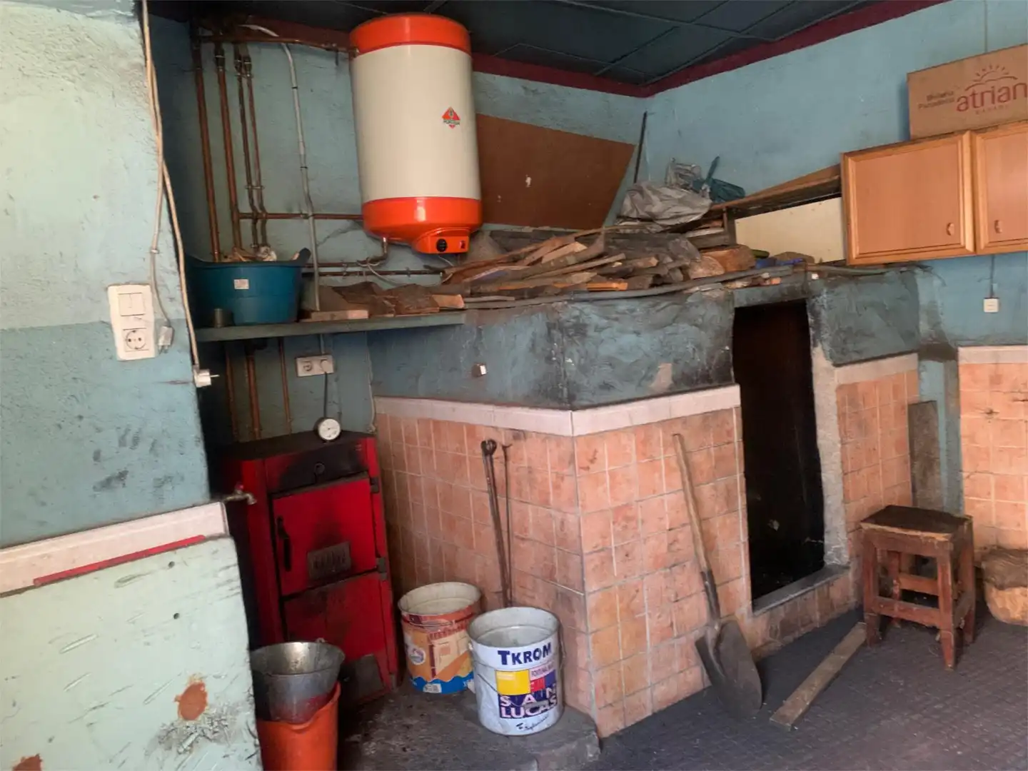 Piso en venta en Calle la Puentecilla, 1, Guardo Cocina de Piso en venta en Guardo con Calefacción, Parquet y Trastero