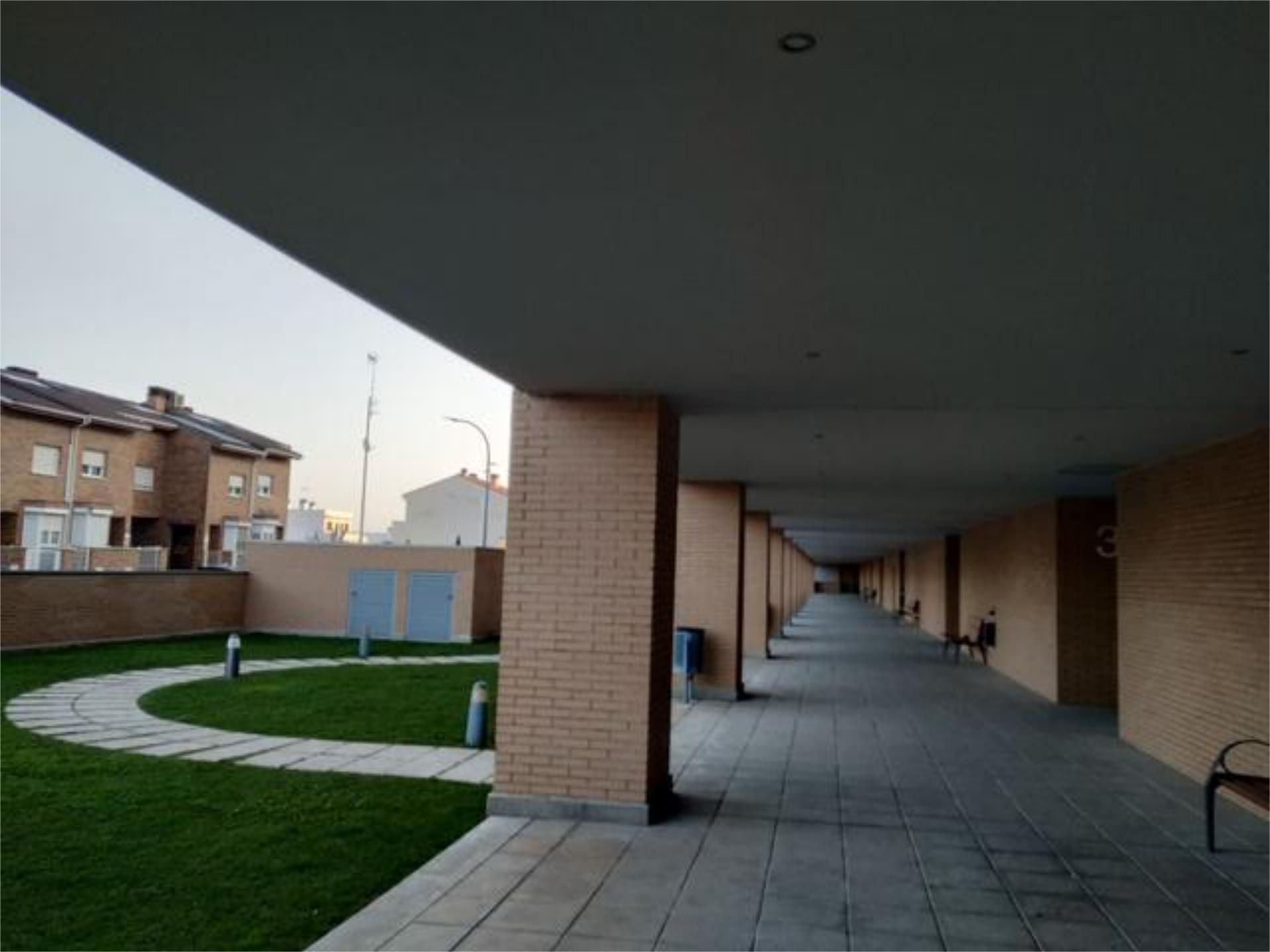 Exterior view of Flat for sale in Guadalajara Capital  with Heating, Private garden and Terrace
