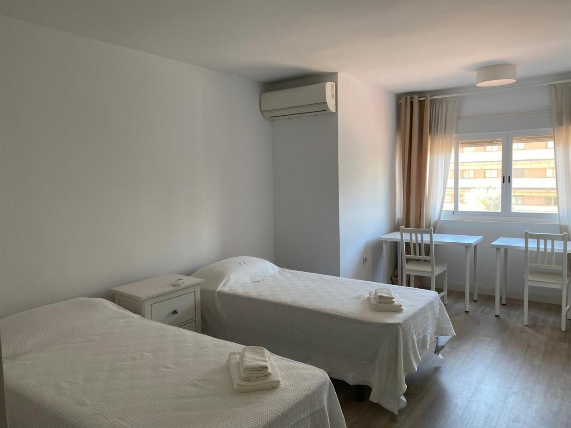 Flat to share in Calle Mendívil, 3, La Unión - Cruz de Humilladero - Los Tilos