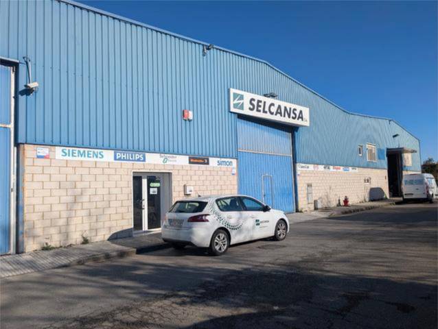 Nave industrial en Alquiler en Cartes