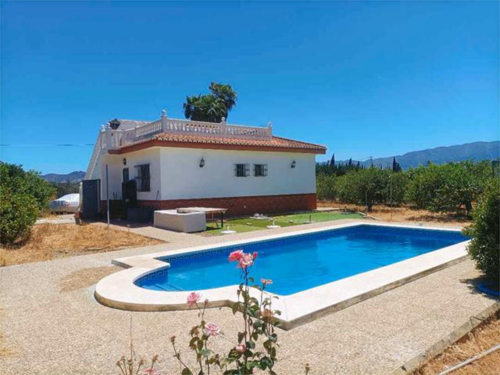 Single-family semi-detached to rent in Pizarra