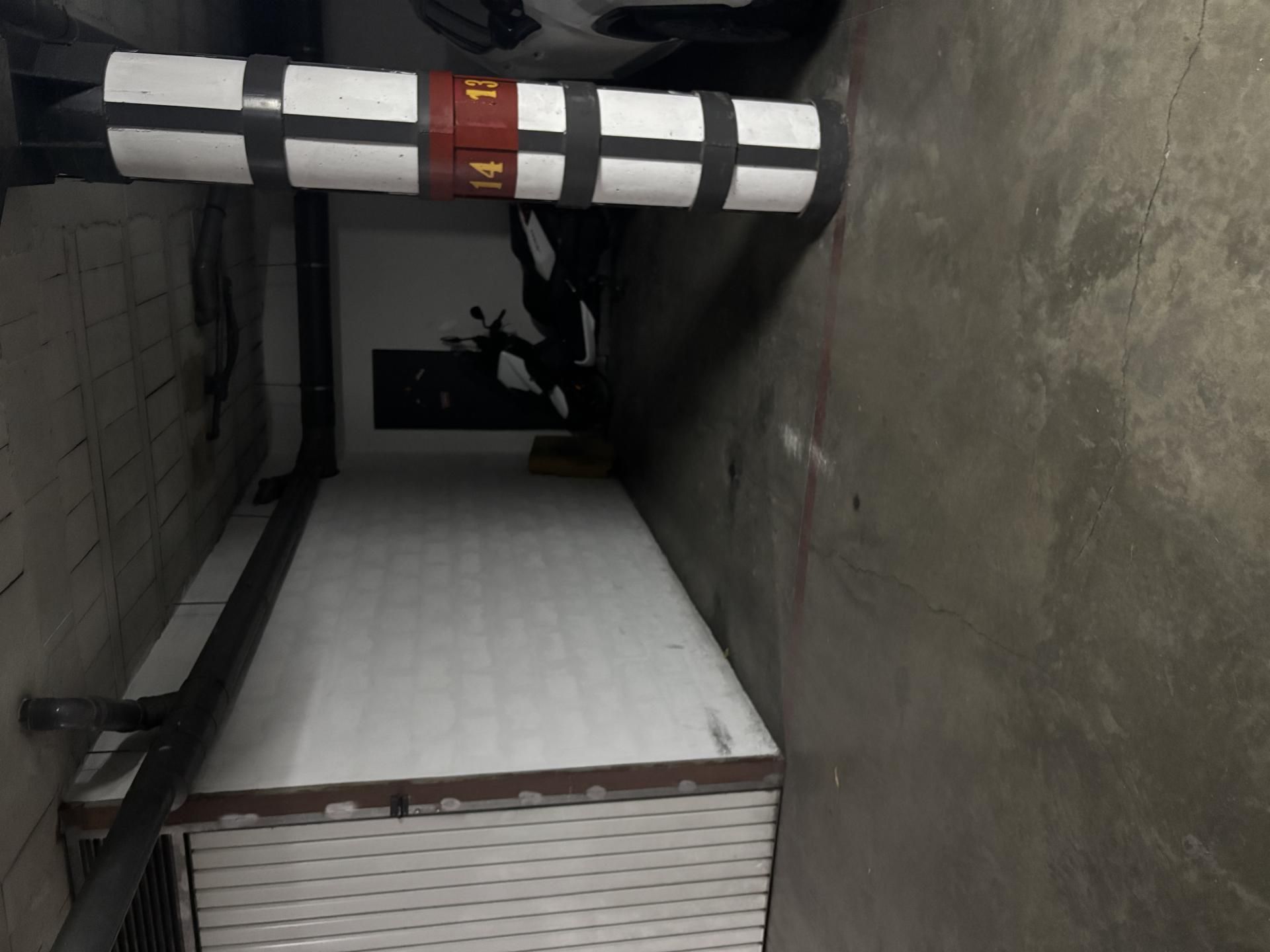 Garage to rent in San Fernando