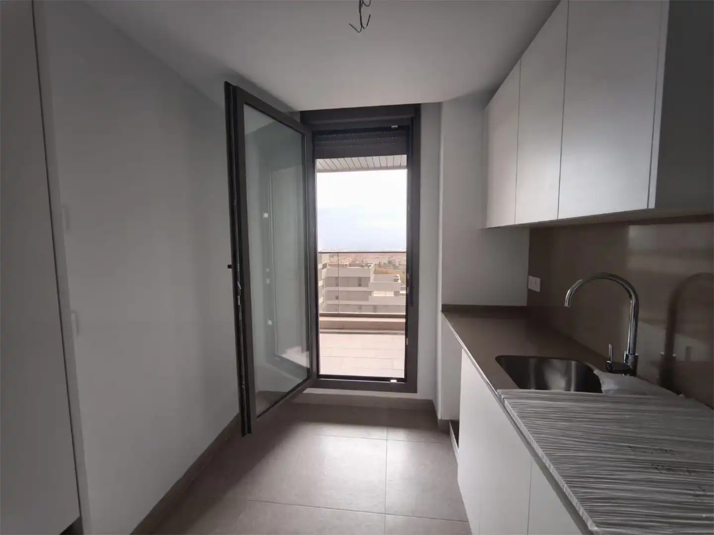 Terrasse von Wohnung zum Verkauf in Tomares mit Klimaanlage, Terrasse und Schwimmbad
