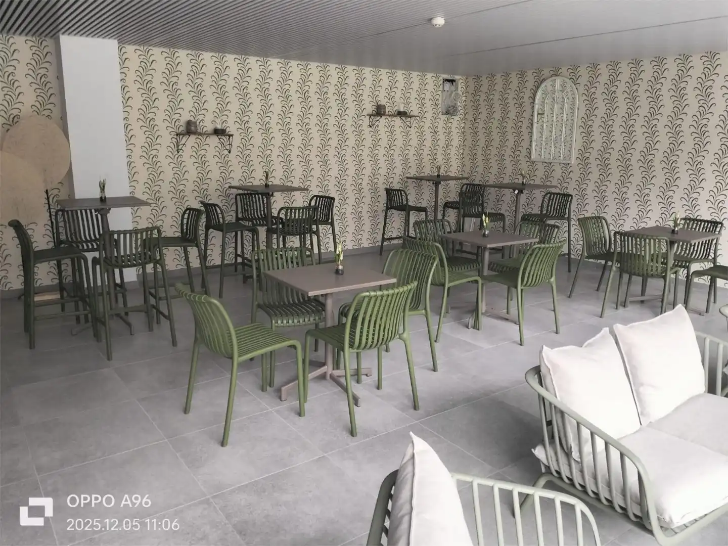 Terrasse von Wohnung zum Verkauf in Tomares mit Klimaanlage, Terrasse und Schwimmbad