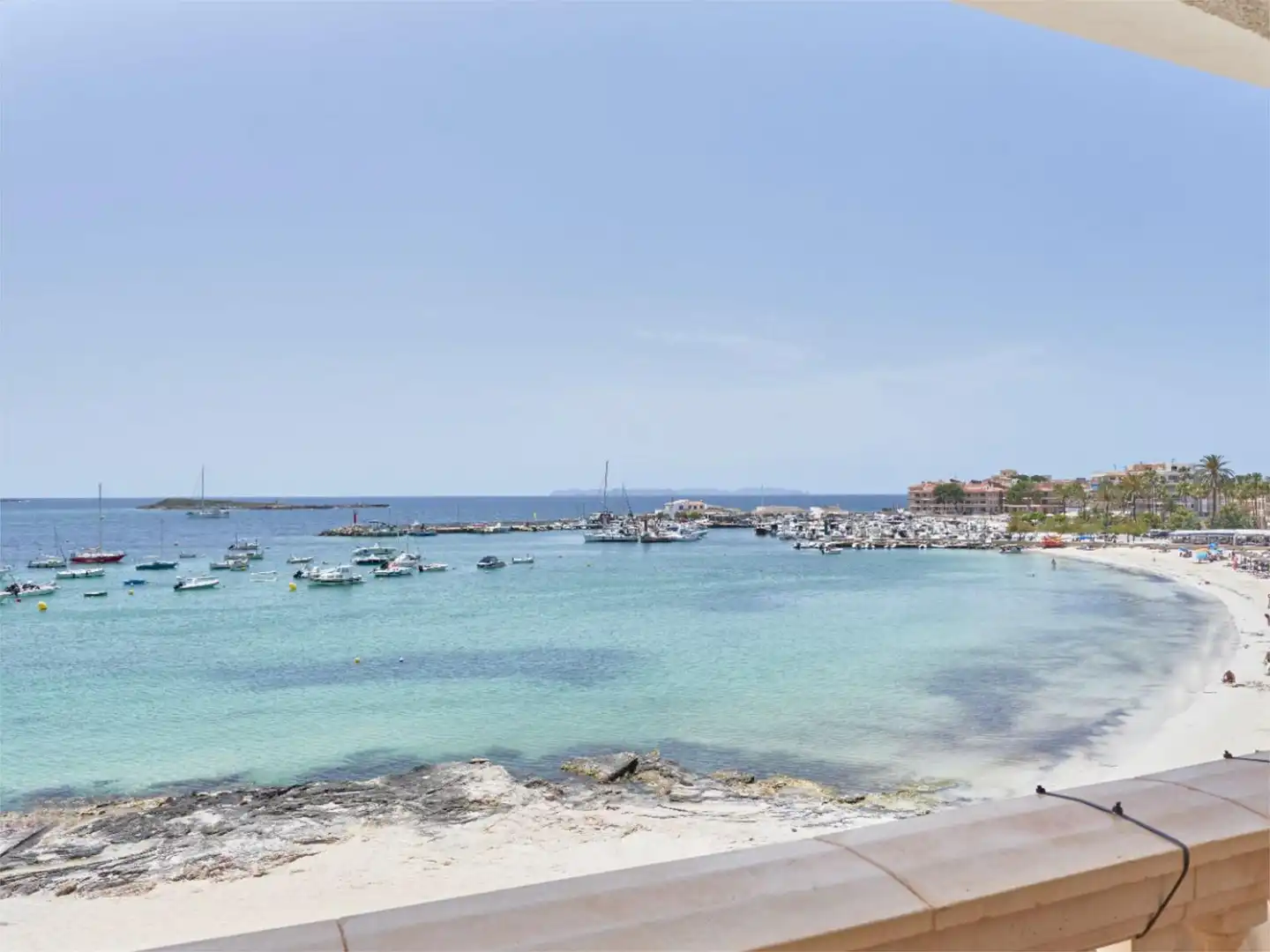 Piso de alquiler en Carrer Es Turó, 2, Colònia Sant Jordi Vista exterior de Piso de alquiler en Ses Salines con Aire acondicionado