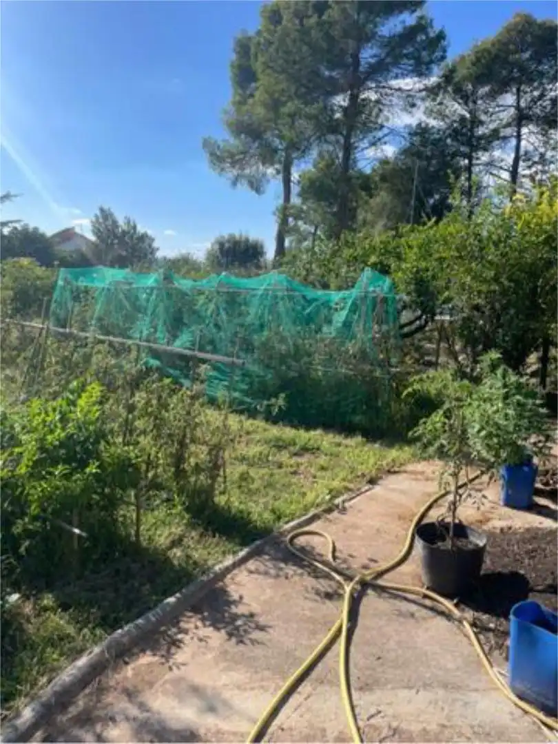 Einfamilien-Reihenhaus zum Verkauf in Castellnou de Bages Einfamilien-Reihenhaus zum Verkauf in Castellnou de Bages mit Privatgarten, Terrasse und Abstellraum