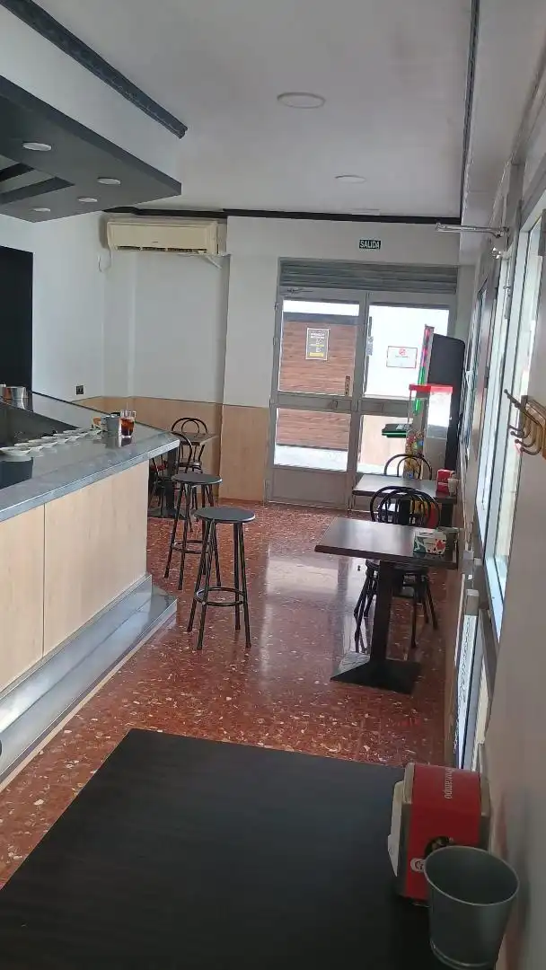 Local en traspas en Loja amb Aire condicionat