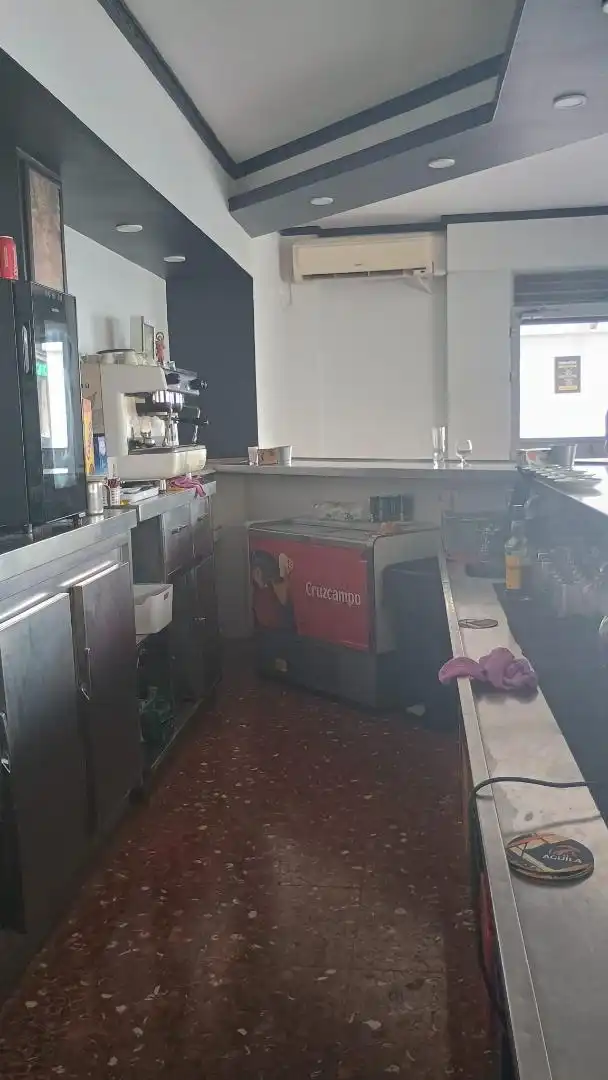 Cuina de Local en traspas en Loja amb Aire condicionat