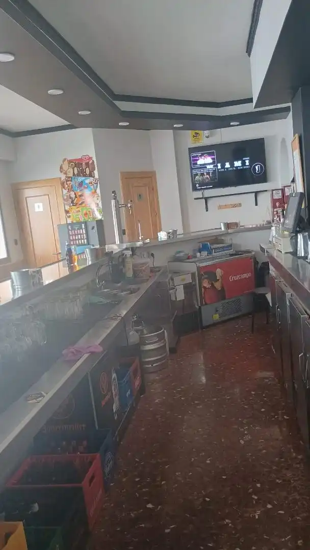 Local en traspas en Loja amb Aire condicionat