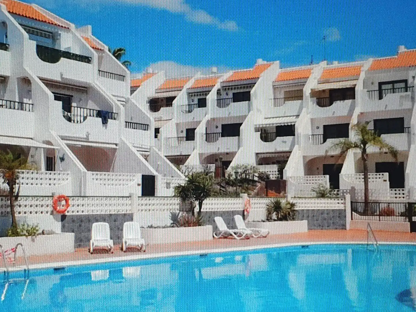 Piso en venta en Calle Chasna, 2, Costa del Silencio Vista exterior de Piso en venta en Arona con Piscina y Balcón