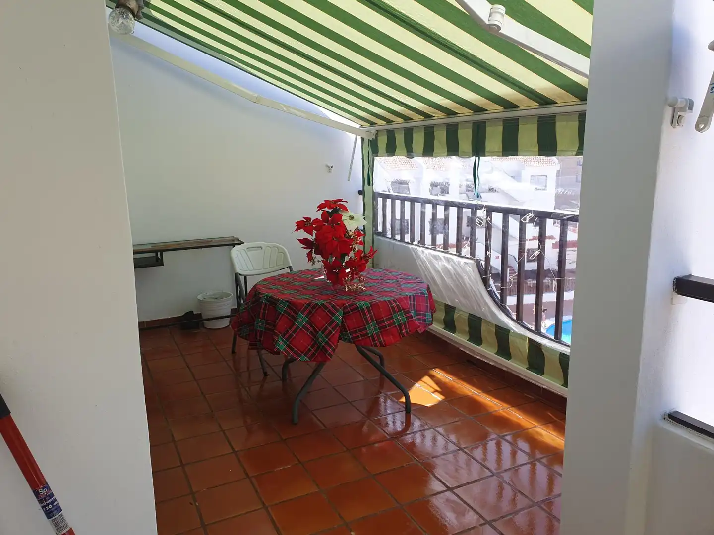 Piso en venta en Calle Chasna, 2, Costa del Silencio Terraza de Piso en venta en Arona con Piscina y Balcón