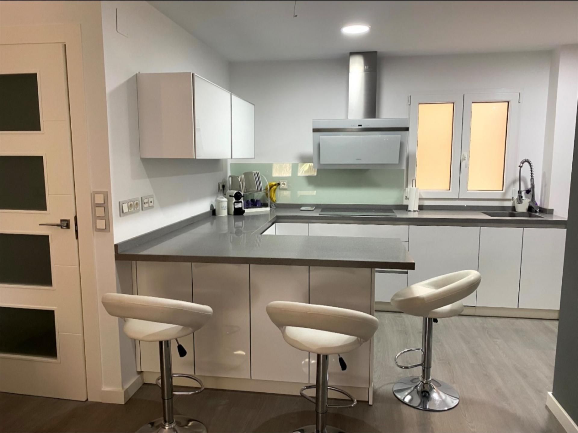 Piso en venta en Plaza Tenor Mario Cruz, 2, Ensanche Cocina de Piso en venta en Cartagena con Aire acondicionado, Calefacción y Amueblado