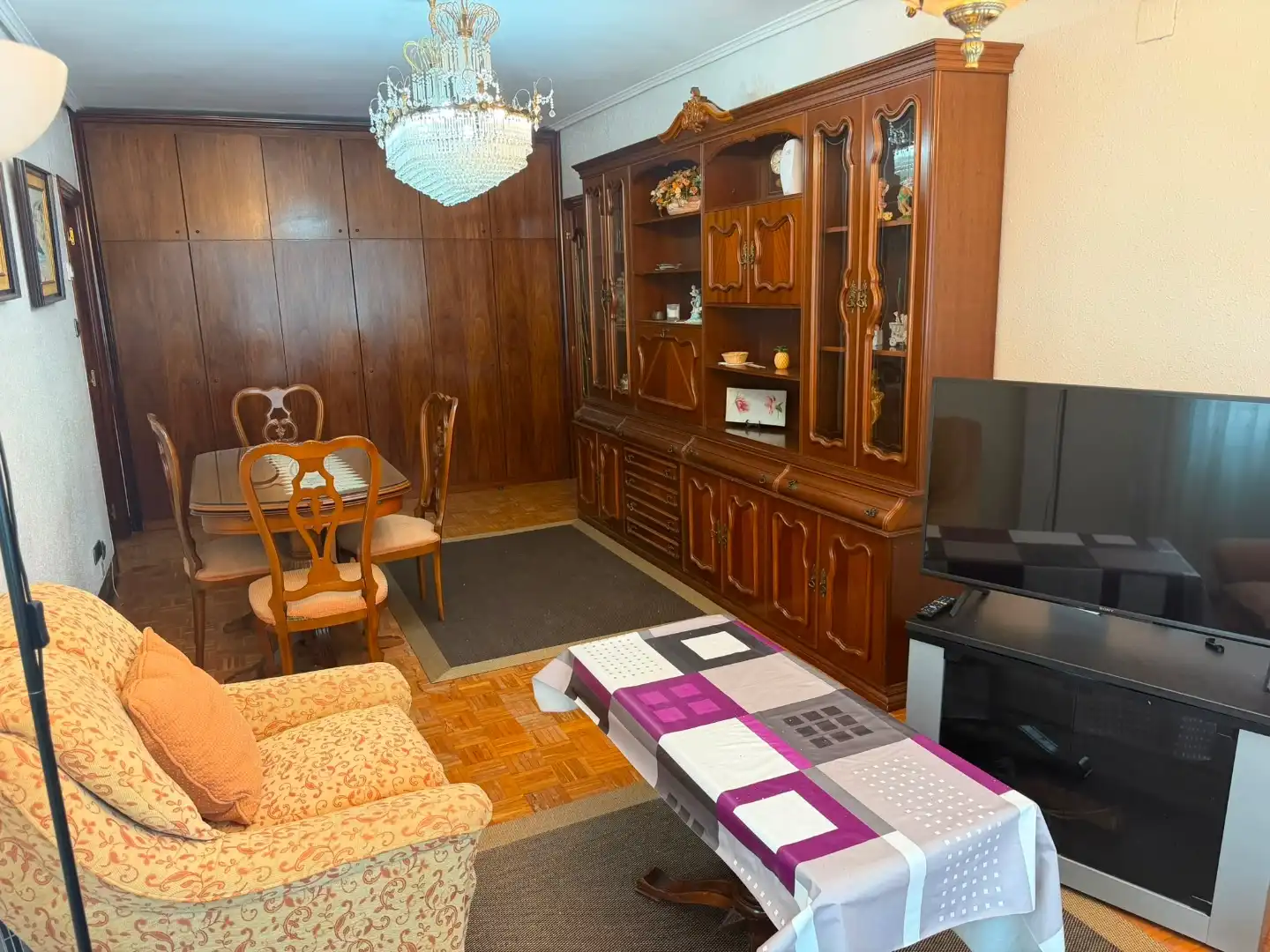 Habitación en Vianako Printzearen Kalea, 3, Matiko - Ciudad Jardín Sala de estar de Piso para compartir en Bilbao con Calefacción, Parquet y Amueblado