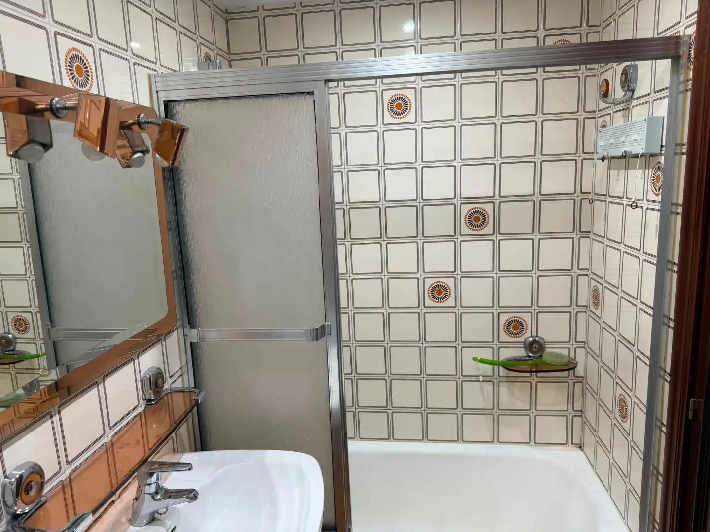 Habitación en Vianako Printzearen Kalea, 3, Matiko - Ciudad Jardín Baño de Piso para compartir en Bilbao con Calefacción, Parquet y Amueblado