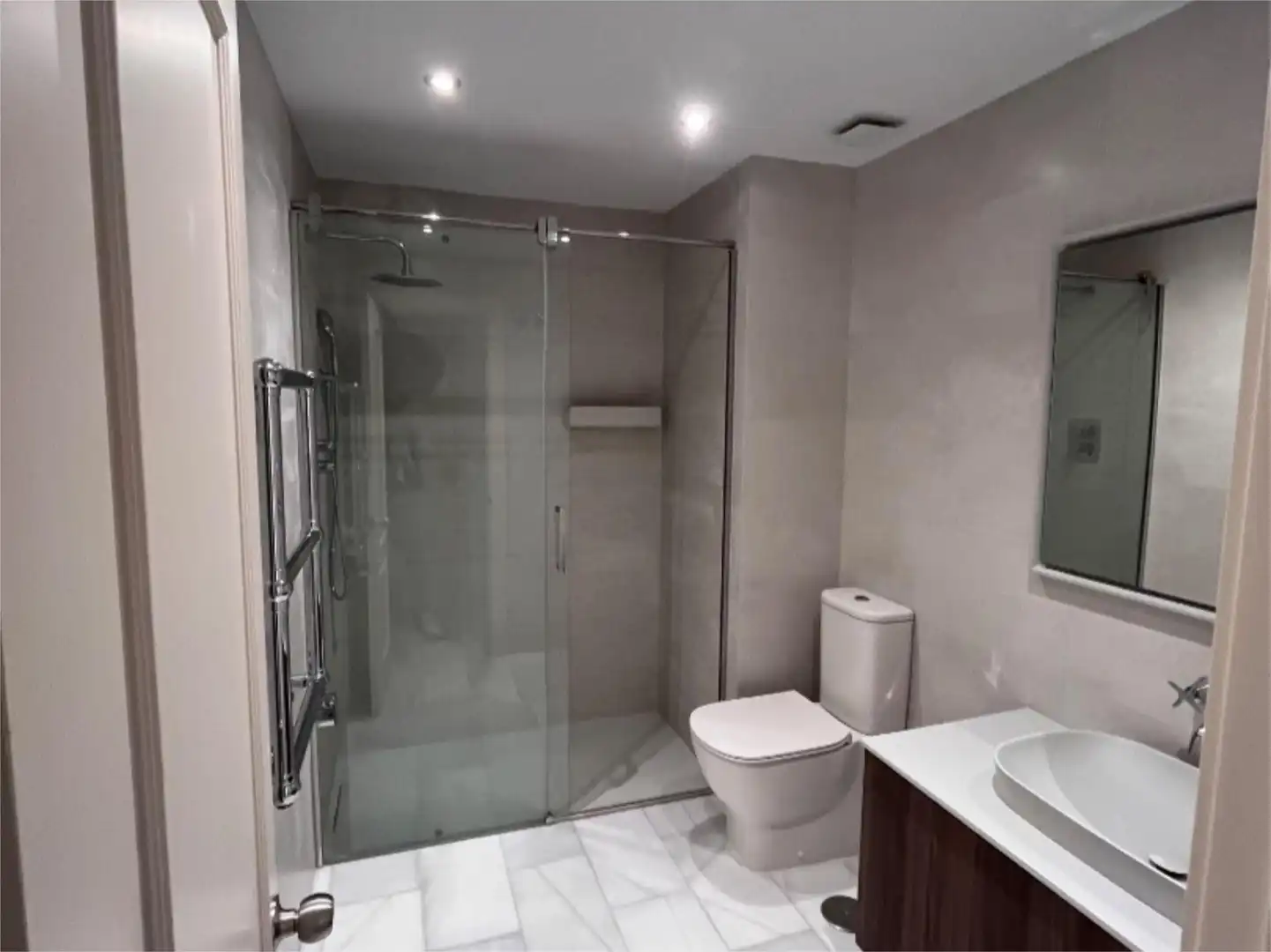 Detached homes for rent in Calle Higueral de Artola, 4, Cabopino - Artola Bathroom of Detached homes for rent in Marbella