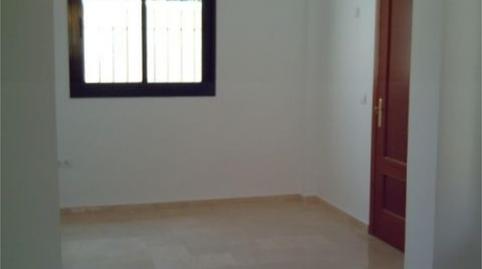 Foto 2 de Casa adosada de lloguer a Calle Chapatal, 26, Castellar de la Frontera, Cádiz