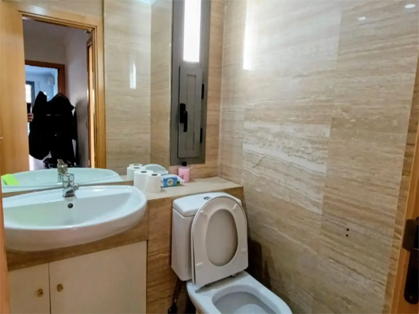 Piso en venta en Paseo de los Cerezos, 17, Hispanoamérica - Bernabéu Baño de Piso en venta en Madrid con Aire acondicionado, Calefacción y Jardín privado