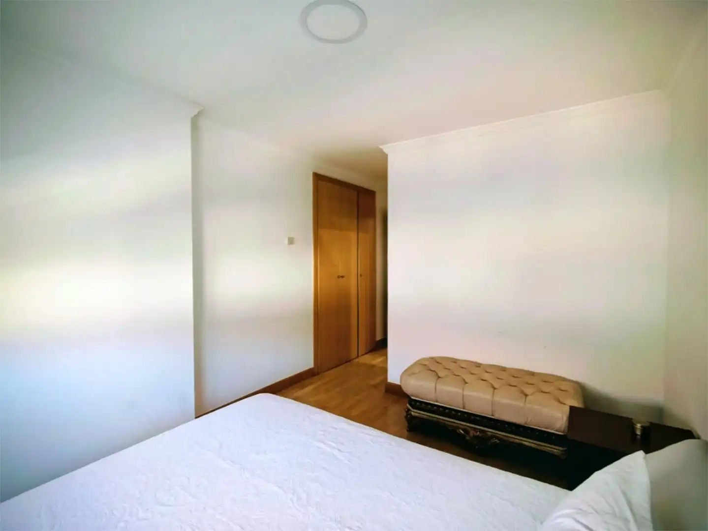 Piso en venta en Paseo de los Cerezos, 17, Hispanoamérica - Bernabéu Habitación de Piso en venta en Madrid con Aire acondicionado, Calefacción y Jardín privado