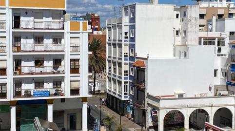 Foto 2 de Apartamento de alquiler en Calle Buen Aire, 3