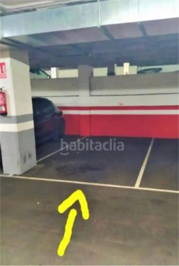 Parkplatz von Garage zur Miete in Montequinto