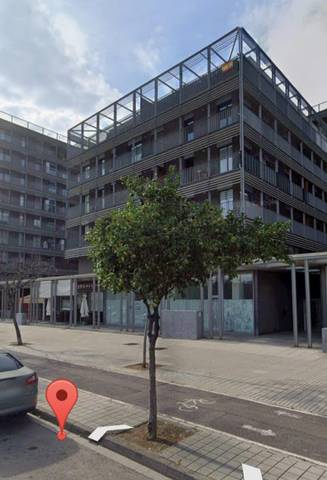 Garaje en Alquiler en Avinguda de Vila Real, 96 en Ciutat del Transport - La Salera