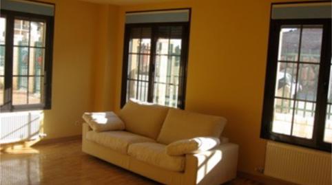 Casa adosada en venda a Calle Juan Ramón Jiménez, 19, Cardeñadijo, Burgos - imatge 3 Foto 3 de Casa adosada en venda a Calle Juan Ramón Jiménez, 19, Cardeñadijo, Burgos