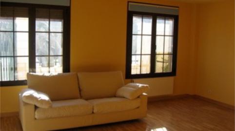 Casa adosada en venda a Calle Juan Ramón Jiménez, 19, Cardeñadijo, Burgos - imatge 4 Foto 4 de Casa adosada en venda a Calle Juan Ramón Jiménez, 19, Cardeñadijo, Burgos