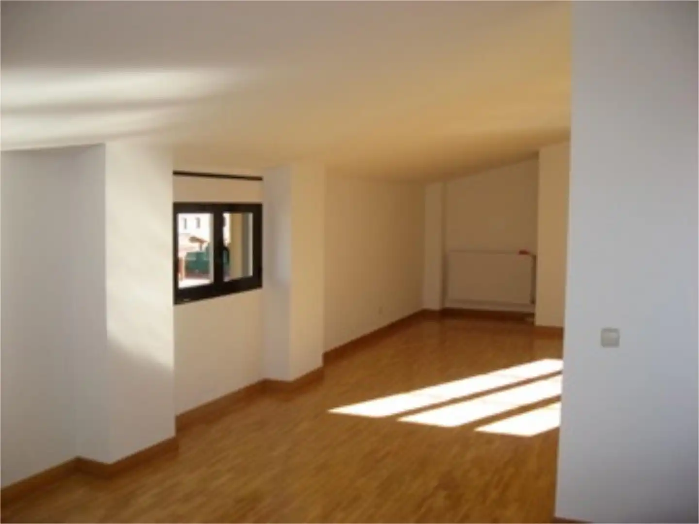 Sala de estar de Casa adosada en venta en Cardeñadijo con Terraza y Balcón