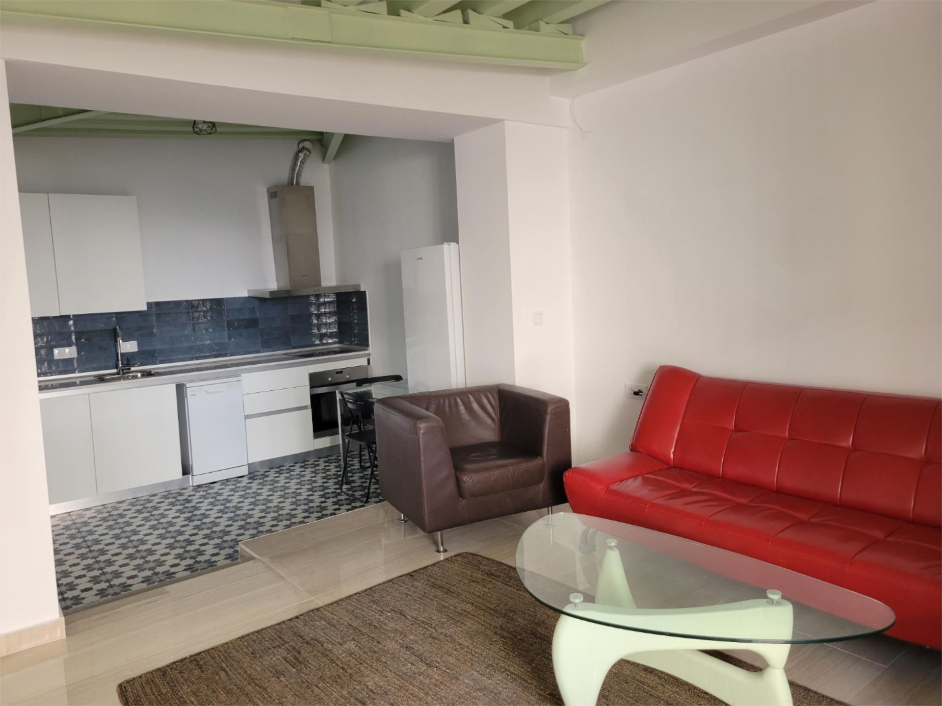 Sala d'estar de Pis de lloguer en  Cádiz Capital amb Moblat, Forn i Rentadora
