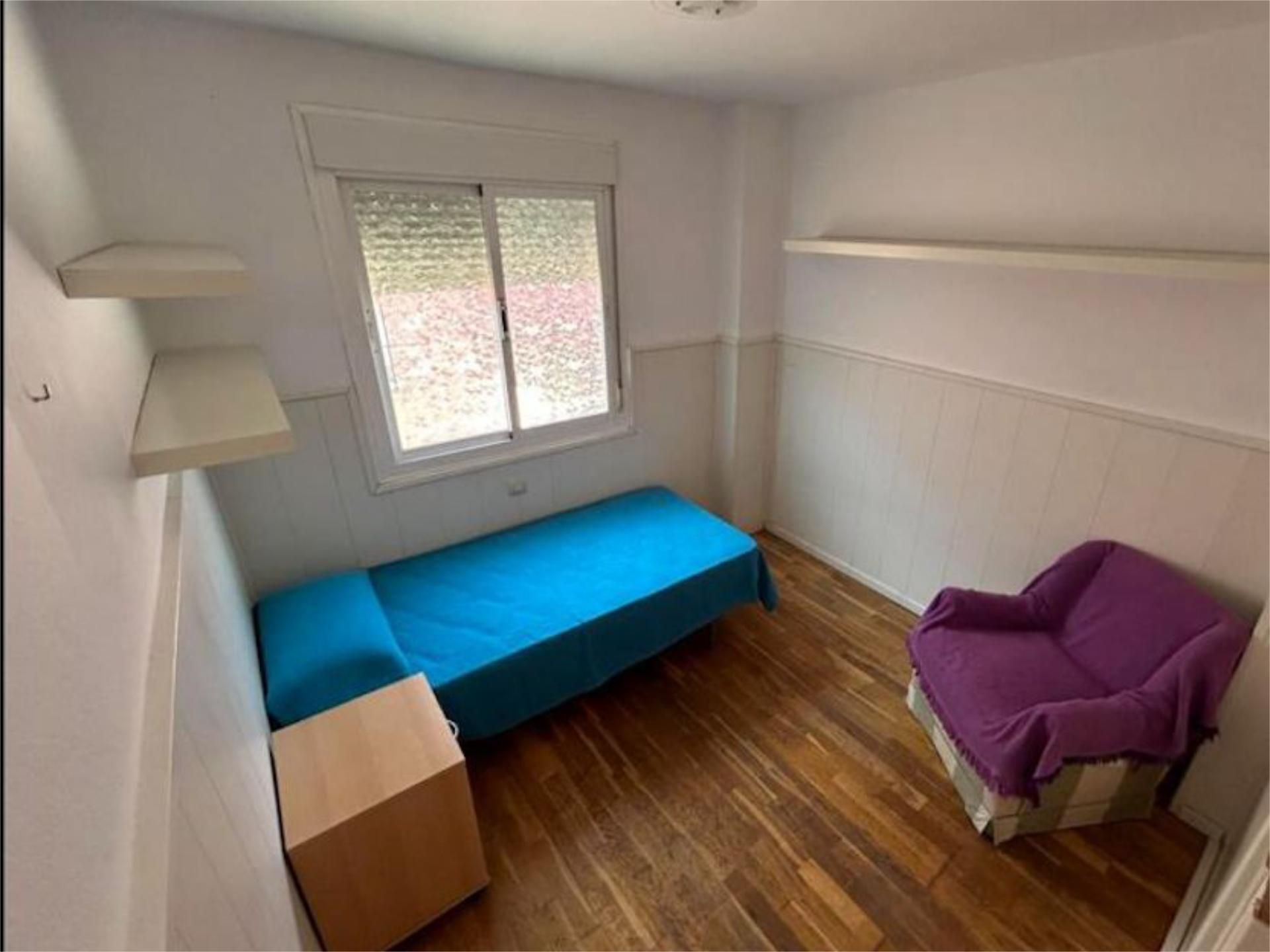 Single-family semi-detached to share in Calle Manuel Daban, 3, Tarifa ciudad Bedroom of Single-family semi-detached to share in Tarifa with Private garden, Parquet flooring and Terrace