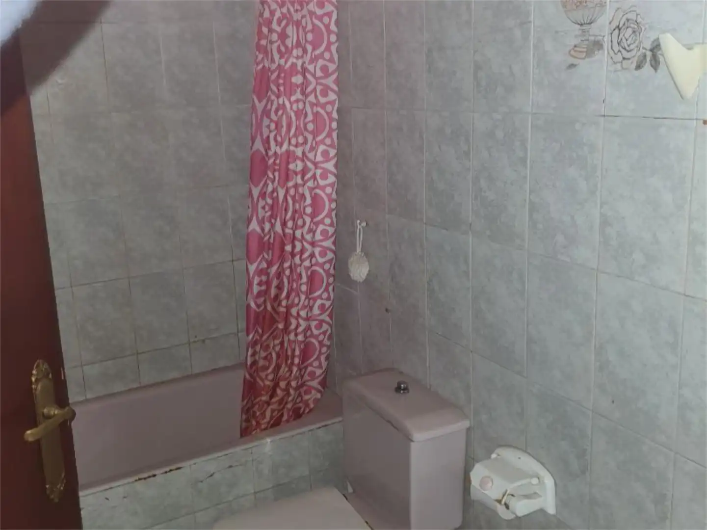 Casa adosada en venta en Calle Mayor, 21, Beniel Baño de Casa adosada en venta en Beniel con Amueblado