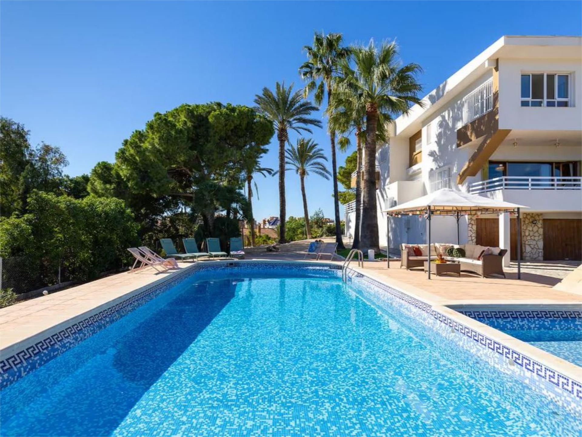 Piscina de Casa o xalet de lloguer en Alicante / Alacant amb Aire condicionat, Calefacció i Jardí privat