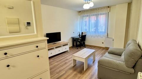 Photo 2 of Study to rent in Calle Luis Sala Balust, 26, Pizarrales, Salamanca Capital