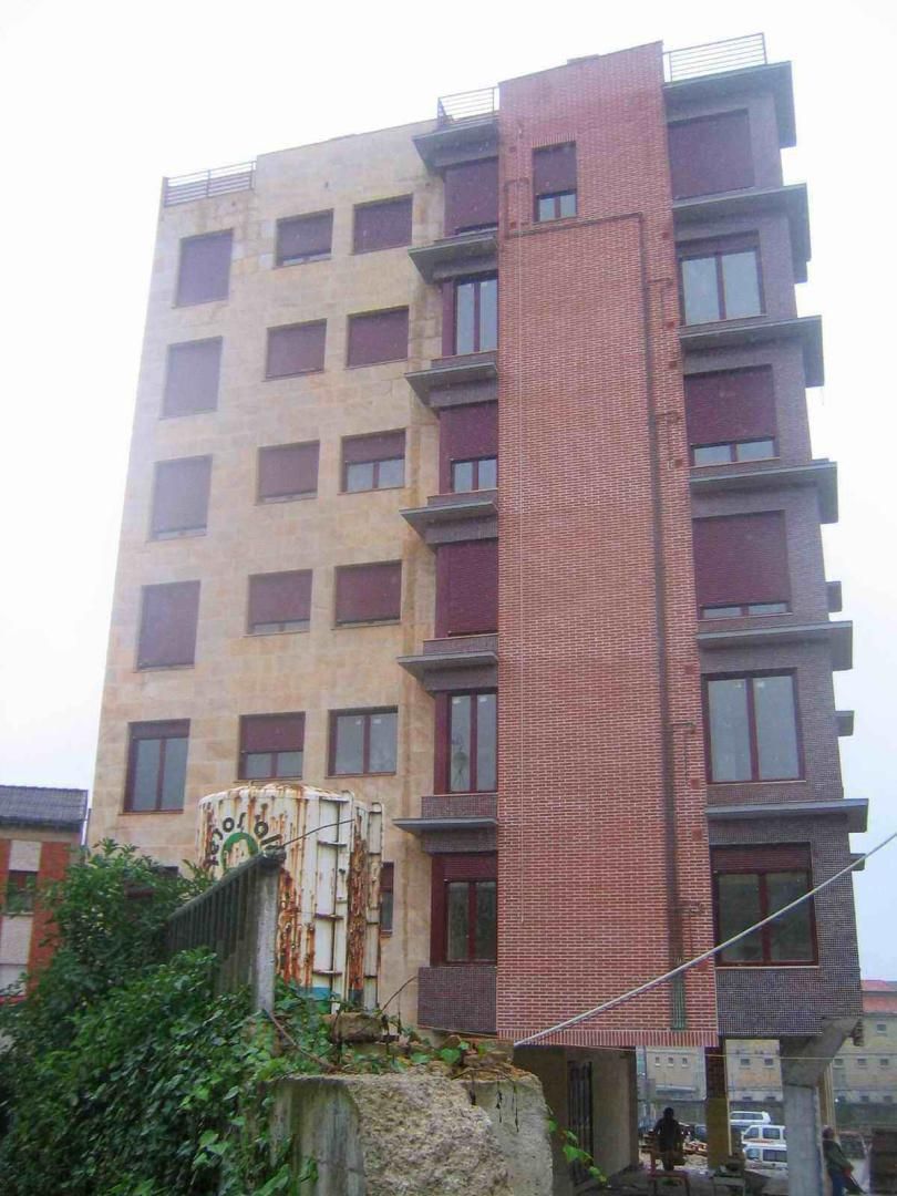 Traster en venda a Calle Poetas Gamoneda, 8, Ciudad Naranco - Prados de La Fuente Vista exterior de Traster en venda en Oviedo