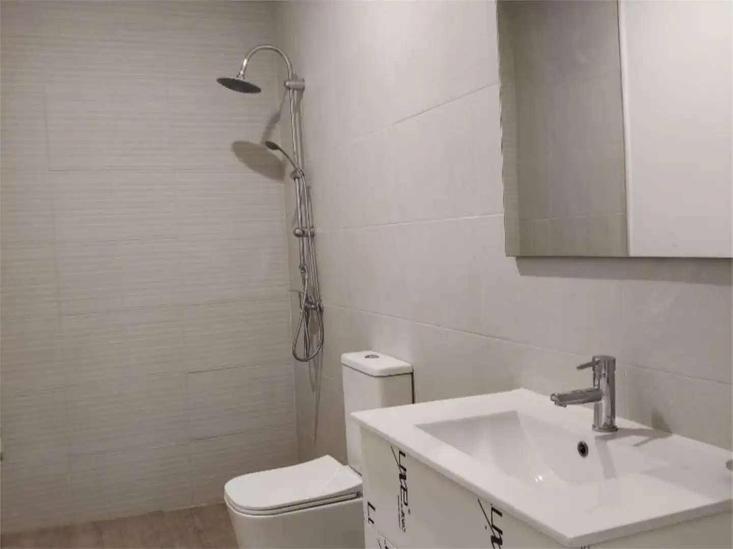 Piso en venta en Calle Teneguía, 1, Longuera - Toscal Baño de Piso en venta en Los Realejos con Trastero