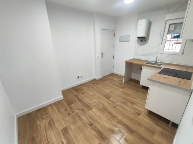 Piso en Alquiler en Avenida de Castilla la Mancha, 2K en Alameda de la Sagra