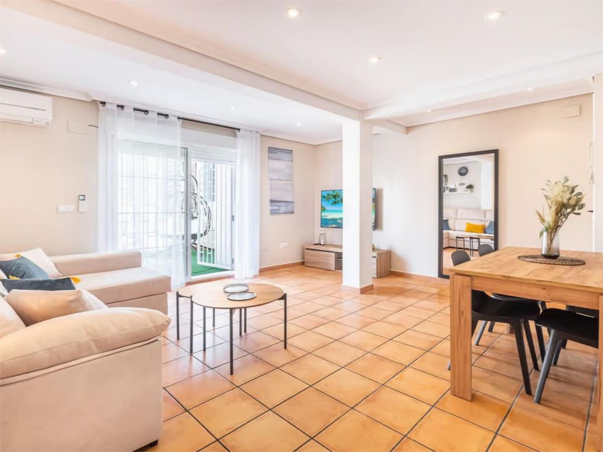 Living room of Attic to rent in Benidorm  with Air Conditioner, Parquet flooring and Terrace