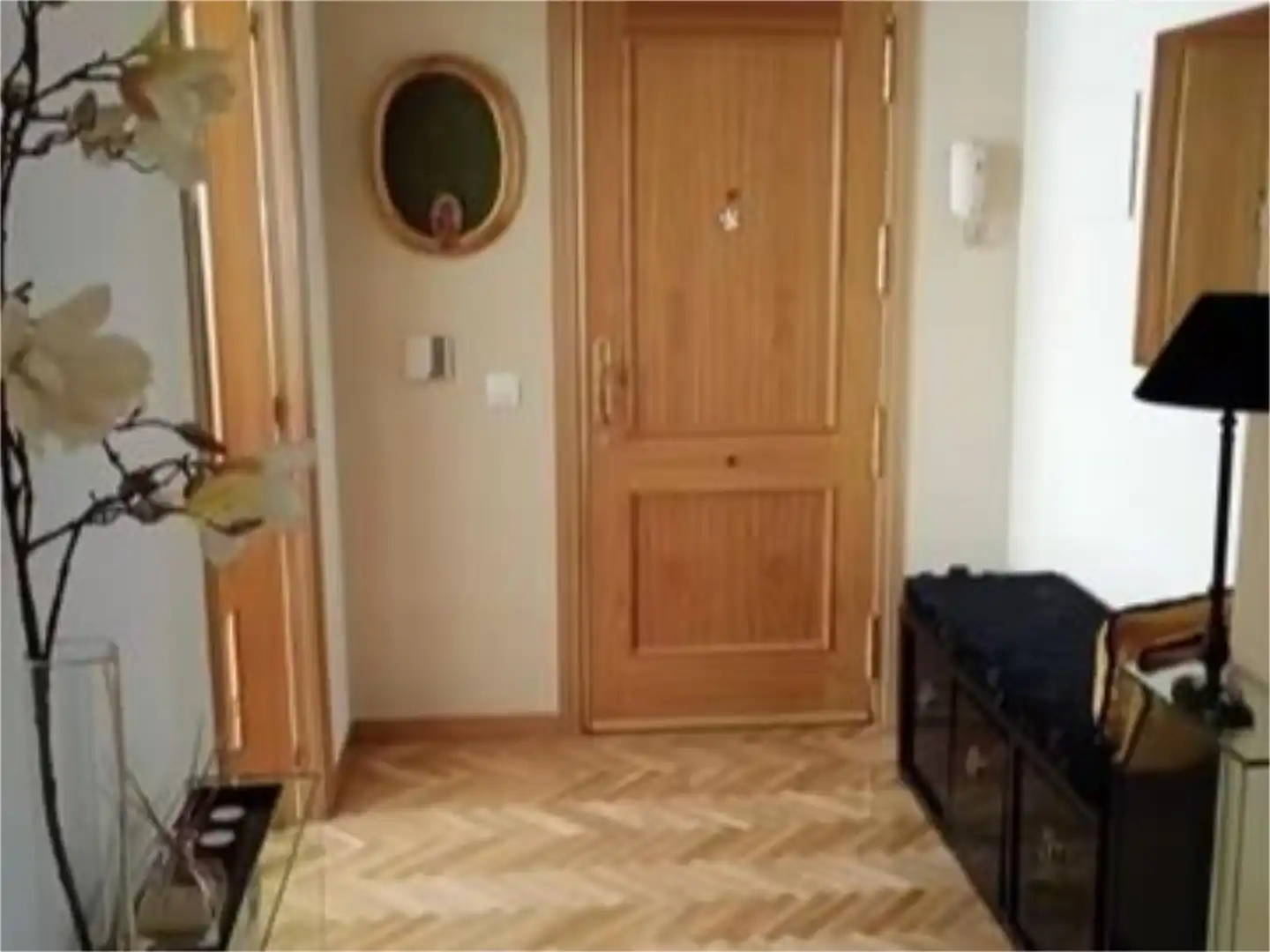 Flat for sale in Llerena  with Air Conditioner