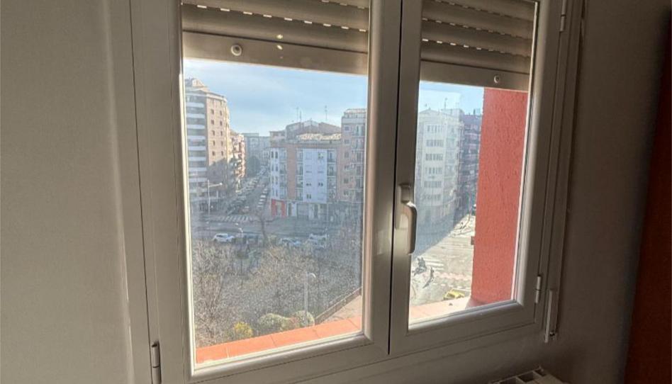 Flat to rent in Carrer Humbert Torres, 29, Joc de la Bola - Camps d'Esports, Lleida Capital - image 1 Photo 1 of Flat to rent in Carrer Humbert Torres, 29, Joc de la Bola - Camps d'Esports, Lleida Capital