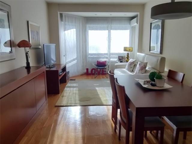 Piso en Alquiler en Avenida de la Ciudad de Barcelona, 109 en Adelfas