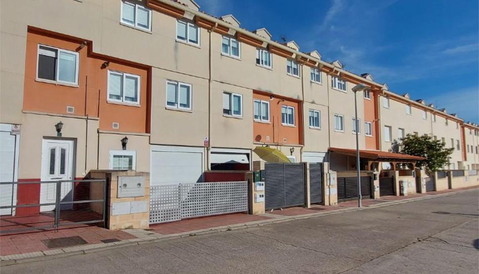 Casa o chalet en venta en Callejón Chamberit, 1, Cigales, Valladolid - imagen 1 Foto 1 de Casa o chalet en venta en Callejón Chamberit, 1, Cigales, Valladolid