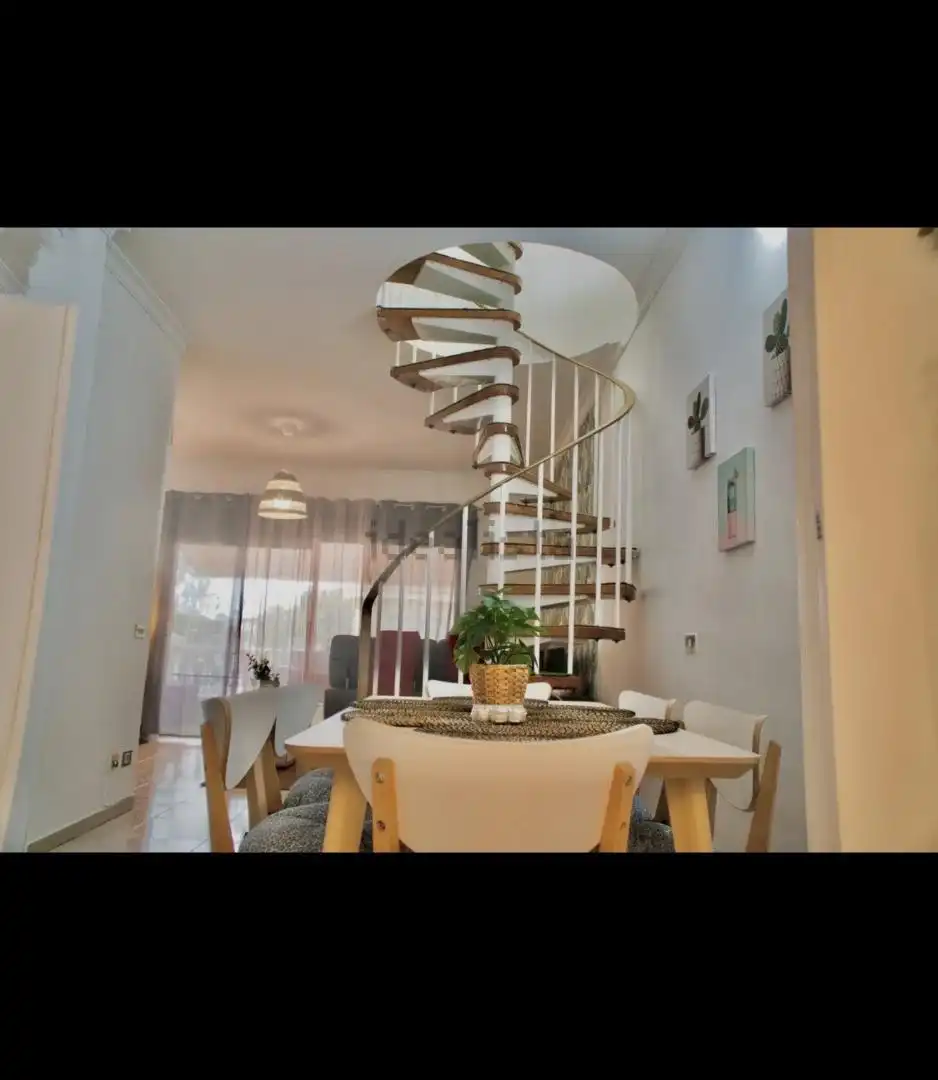 Apartamento en venta en Avenida J.m. Galván Bello, 134, Golf del Sur - Amarilla Golf Comedor de Apartamento en venta en San Miguel de Abona con Terraza, Piscina y Balcón